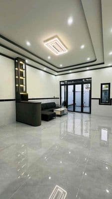 bán nhà Phương Trung Dũng bên ngoài nhé 4ty5 gần trường ngô