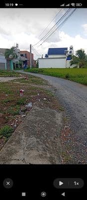 Đất 200m2, sổ hồng riêng, 1 tỷ 3, hẻm xe hơi , gần chợ nhà thờ