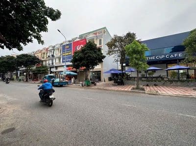 Cho thuê nhà 1 trệt 3 lầu Mặt tiền kinh doanh Khu ĐR Phúc Đạt 7PN-5WC