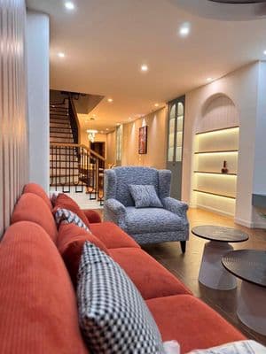 Cho thuê nhà 2 tầng đẹp - khu vực hải châu