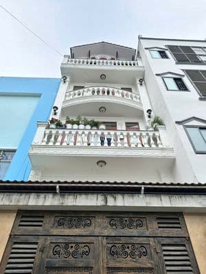 Cho thuê nhà phố dương quãng hàm 4x13m trệt 3 lầu 4pn 5wc - nội thất