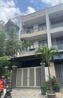 Nhà đường quách văn tuấn khu k300 diện tích: 5x22m trệt 2 lầu cho thuê