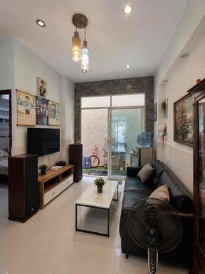 Nhà sát gigamall - hiệp bình - chỉ 5ty nhỉnh ngang khủng 6m