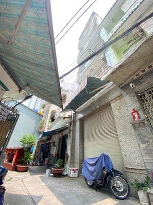 CHO THUÊ NHÀ Q11 gần Đầm Sen giá 8,5tr 4 x 9-trệt, lửng-2 phòng ngủ