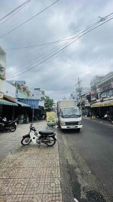 Cơ hội ngàn năm - chủ ngộp nặng - bán đất tặng nhà - giá ve chai!