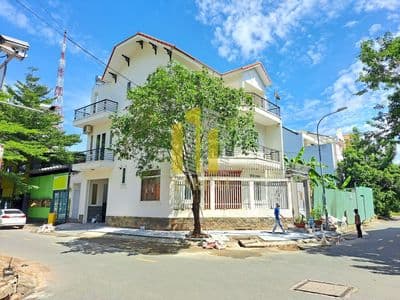 Cho thuê căn biệt thự góc 3 lầu 4 phòng đường trần lựu giá 45 triệu
