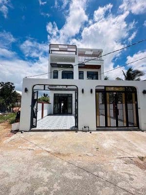 Nhà mặt tiền đường nhựa xe tải Lương Văn Tiên Cần Giuộc, hoàn công