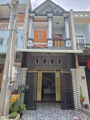 Nhà Trệt Lầu gần đường Ống Nước, chợ Đông Hòa, Làng Đại học Quốc Gia