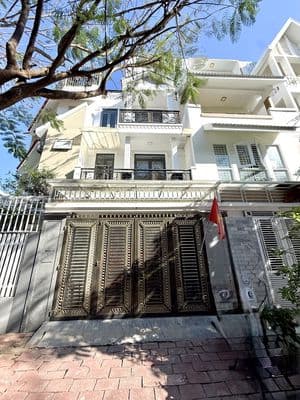Nhà phước long - 6 phòng ngủ - full nội thất
