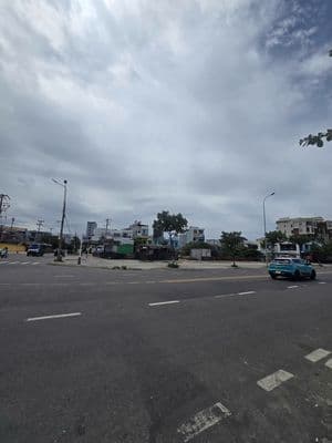 Cho thuê 2200m2 đất 3 mặt tiền võ nguyên giáp & lê bôi & hồ thấu