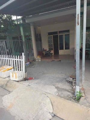 Nhà bán đường lê văn lương Nhà bè hẻm 7M nhà trệt 120M