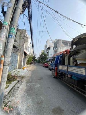 Cho thuê nhà Thoại Ngọc Hầu, 5x23m, 9 triệu