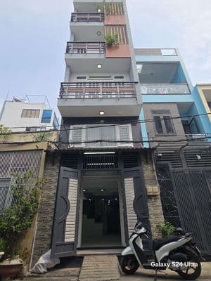 Nhà cao tầng Gần Kênh 26/3 – Cách Tân Phú 3 phút – Vào ở ngay