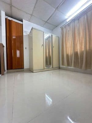 Nhà 3 phòng gần chợ hoà hưng
