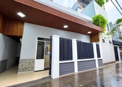 Bán nhà đẹp 60m2/ ngang 8m/ 2 tầng gần chợ mới,trưng nữ vương