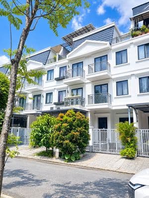 18.5 tỷ chốt, nhà phố mẫu đẹp,view công viên, hd mua bán, cách hồ 50m