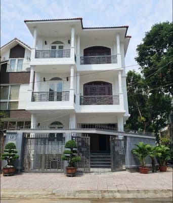 Villa 2 mặt tiền cực thoáng, An Phú, quận 2, gần siêu thị Mega Market