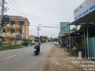 Nhà mặt tiền đường Huỳnh Thị Hương(5mx17m)Kinh doanh buôn bán,cho thuê