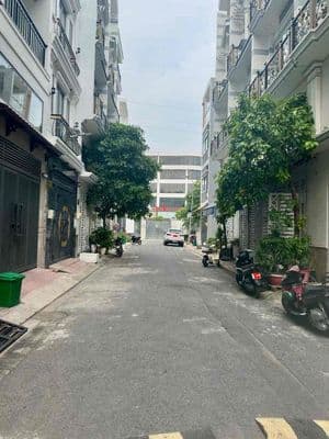 Cho Thuê Nhà 5PN , 5 WC , DTSD 205 m2 , LK Aeon .