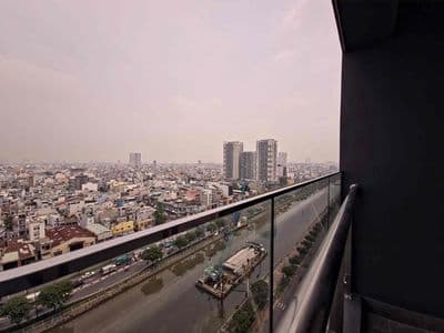 Cho thuê Căn 3PN nhà trống; View Võ Văn Kiệt. Giá 14 triệu. LH Hương
