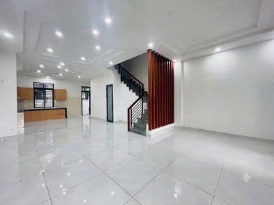 Nhà Phố Lakeview City Trống Suốt 4PN 5WC Nội Thất Cơ Bản 30Triệu