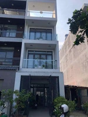 Nhà hiện đại sử dụng tối đa ánh sáng tự nhiên, An Phú An Khánh, quận 2
