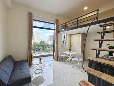 Cho thuê căn hộ gác ban công mặt tiền nvl q7