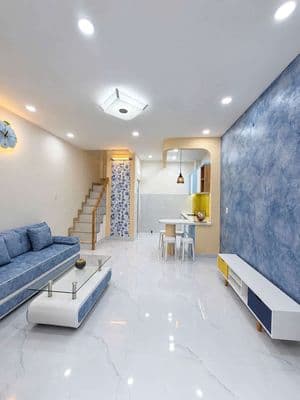 Bán nhà mới 3 tầng đủ nội thất 2pn ngay cc Richstar Novaland Tân Phú