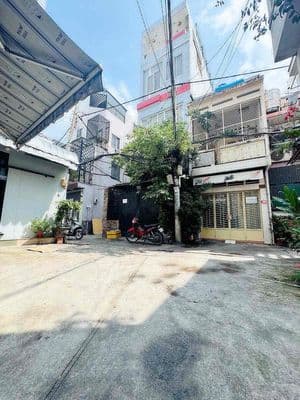 Bán nhà 2.85 tỷ Huỳnh Văn Bánh