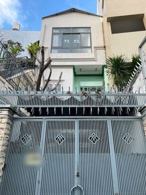 Nhà HXH Hồ Biểu Chánh P.11 DT: 4,6 x 15m (4 LẦU + 4PN + 4WC)