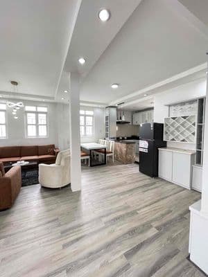 Căn hộ 2pn - 100m2 - full nội thất - hầm xe, thang máy