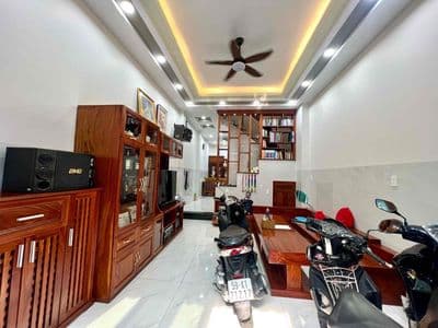 Nhà 3 Tầng - Ngay Gò Xoài ( B.Tân ) - DT 60m²- Hẻm XH Tránh Nhau - Gi
