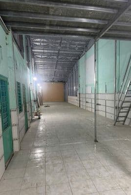 Cho thuê mặt tiền lê văn lương 205m² sử dụng 15tr/tháng kho mới xây
