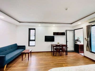 Căn hộ full nội thất nằm ngay cầu sông Hàn cho thuê lâu dài