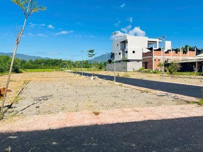 Lô đất 120m2 ngang 10m cách Nam Kỳ Khởi nghĩa 200m