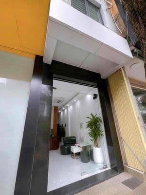 Cho thuê nhà mặt tiền quang trung