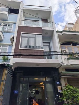 Cho thuê nội thất gần siêu thị Aeonmall dt 4*20m