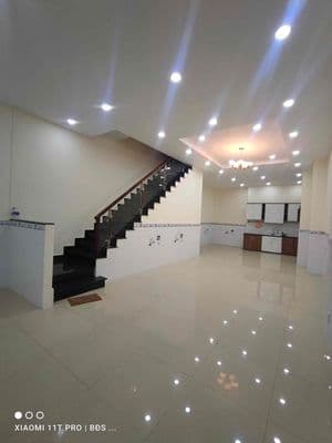 Nhà Đẹp 3Tầng 5pn 4wc QL13 HBP 12triệu