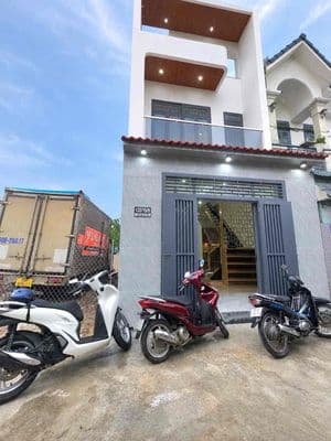 bán nhà mới tinh gần đường Lê Hồng Phong , ngã tư Chiêu Liêu