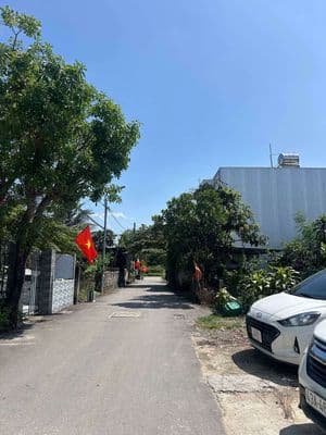 Chính chủ bán nhà 2 gác đúc – 2 mặt kiệt ô tô tránh – tôn đản