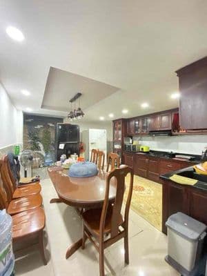 NHỈNH 6tỷ - 61m2 - 5 Tầng - SÁT MẶT TIỀN - Ngay Ngã 3 Cây Trâm