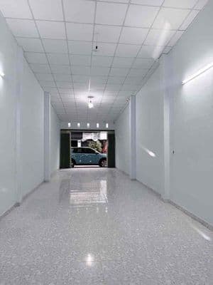 Chính chủ cho thuê nhà đường Phạm Quý Thích 4.2x20m cấp 4 trống suốt