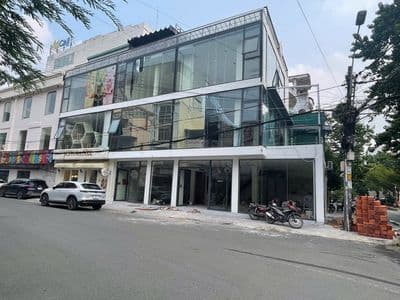 góc 2 mặt tiền nguyễn gia trí , nhà mới đẹp
