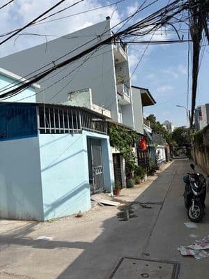 cho thuê căn góc 4x12 đúc xây mới đúc lửng bùi tư toàn phường an lạc