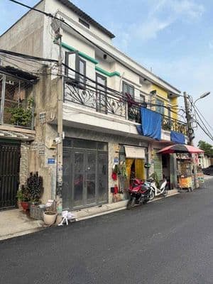 Nhà mặt tiền hẻm xe tải buôn bán