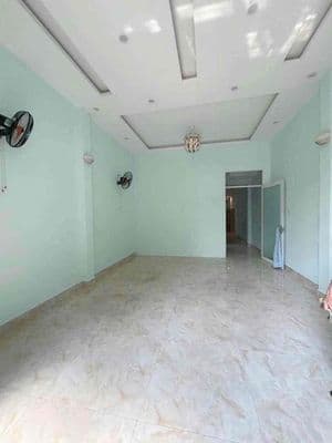 Cho thuê nhà 2 tầng MT Cao Xuân Huy ,Hoà cường
