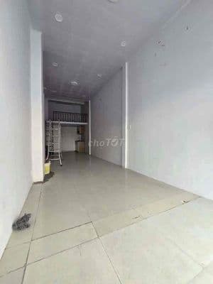Mặt Bằng Mặt Tiền Phạm Văn Hai_ Tân Bình , Có Gác Ở lại , 15tr