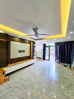 Nhà 5 Tầng Bình Trưng Tây - 66m2 - Ngang 8,4m - Đường Ô Tô - SHR