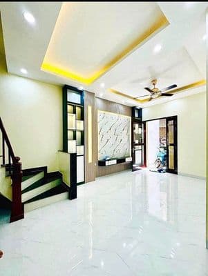 Quan thổ 3 – nhà 38m² x 3,5 tầng – 3pn – 2wc – nóng lạnh, bếp – 10tr
