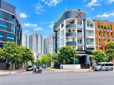 Cho thuê căn góc 2 mặt tiền him lam 980m2 - thang máy- 75 triệu